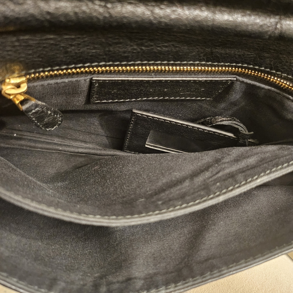 Balenciaga Classic Envelope Clutch Black Arena Leather Gold Hardware - Picture 7 of 16